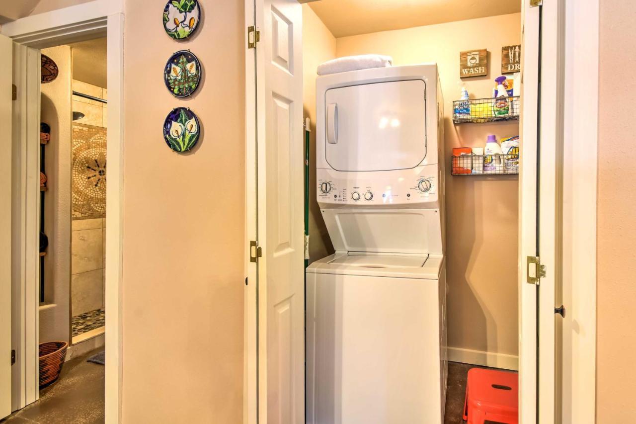 Cozy Home With Media Room Short Walk To Taos Plaza! Екстериор снимка